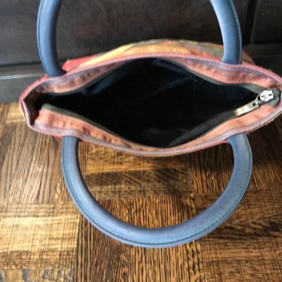 Gorgeous Striped Purse - Picture 3 of 6